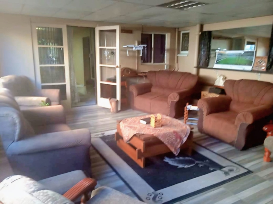 4 Bedroom Property for Sale in Hospitaalpark Free State